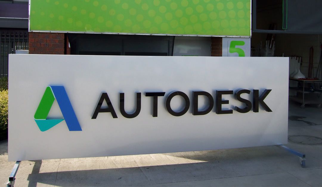 signage & logo spray painting